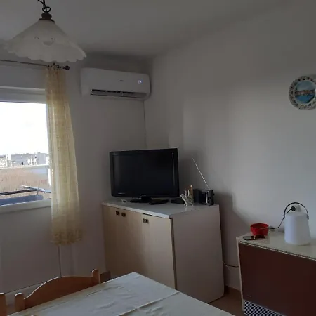 Nada 5 - Apartman S Pogledom Na More