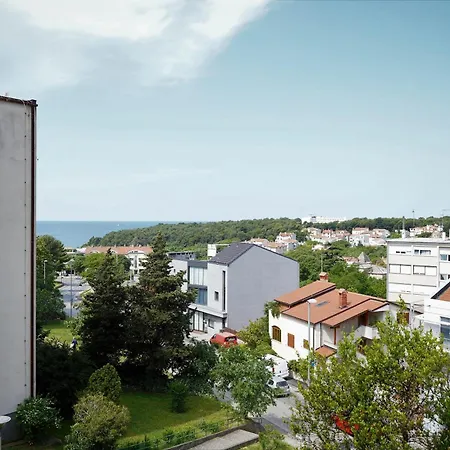 Apartment Nada 5 - Apartman S Pogledom Na More Pula