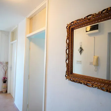 Nada 5 - Apartman S Pogledom Na More