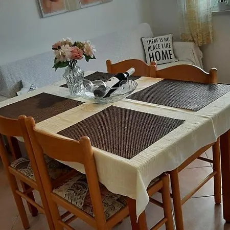 Apartamento Nada 5 - Apartman S Pogledom Na More Pula