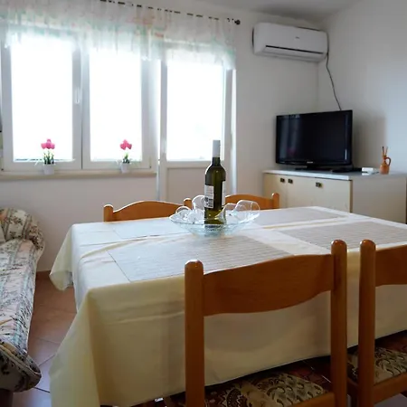 Apartamento Nada 5 - Apartman S Pogledom Na More Pula